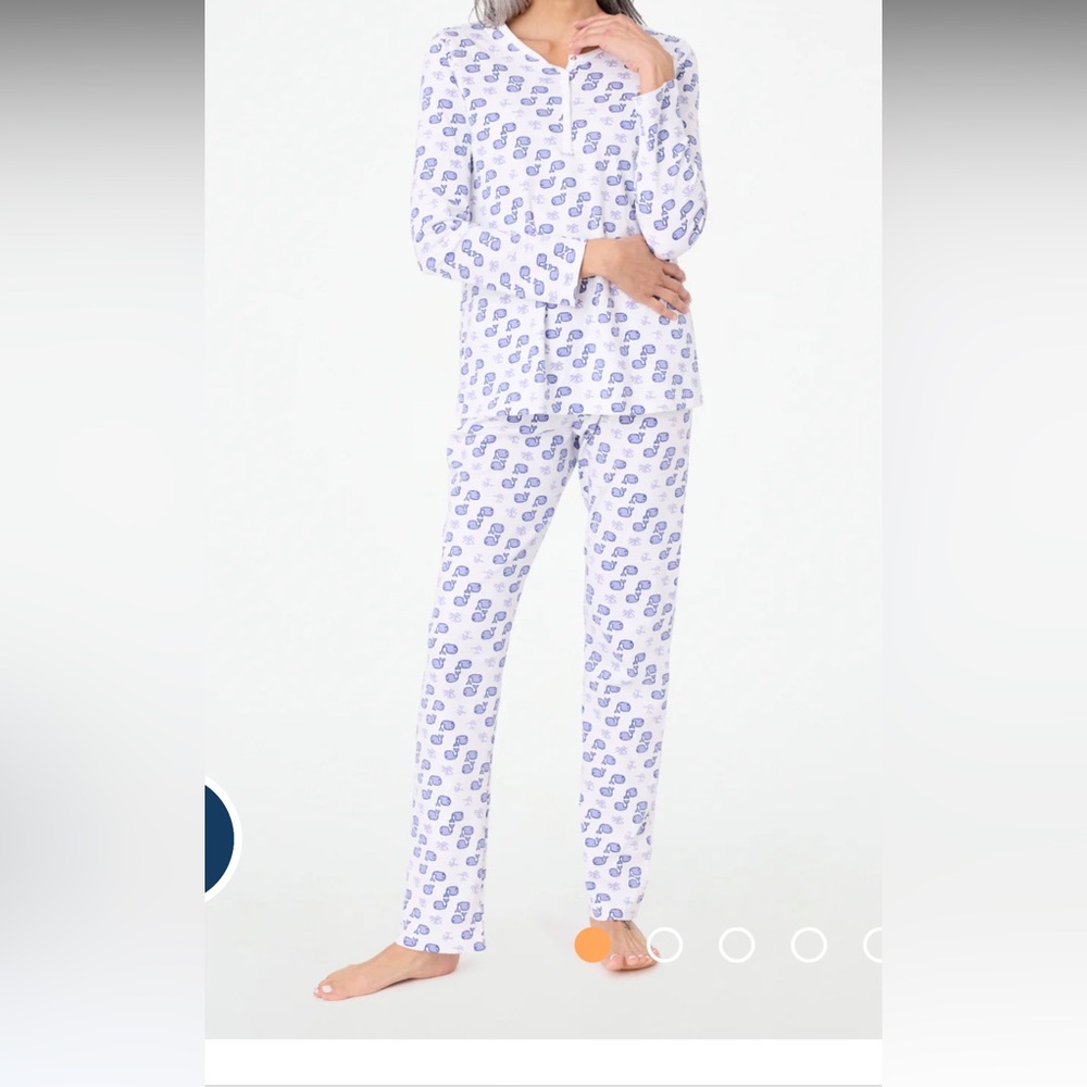 NWOT ROLLER RABBIT WOMENS SMALL PJ. Moby print.
